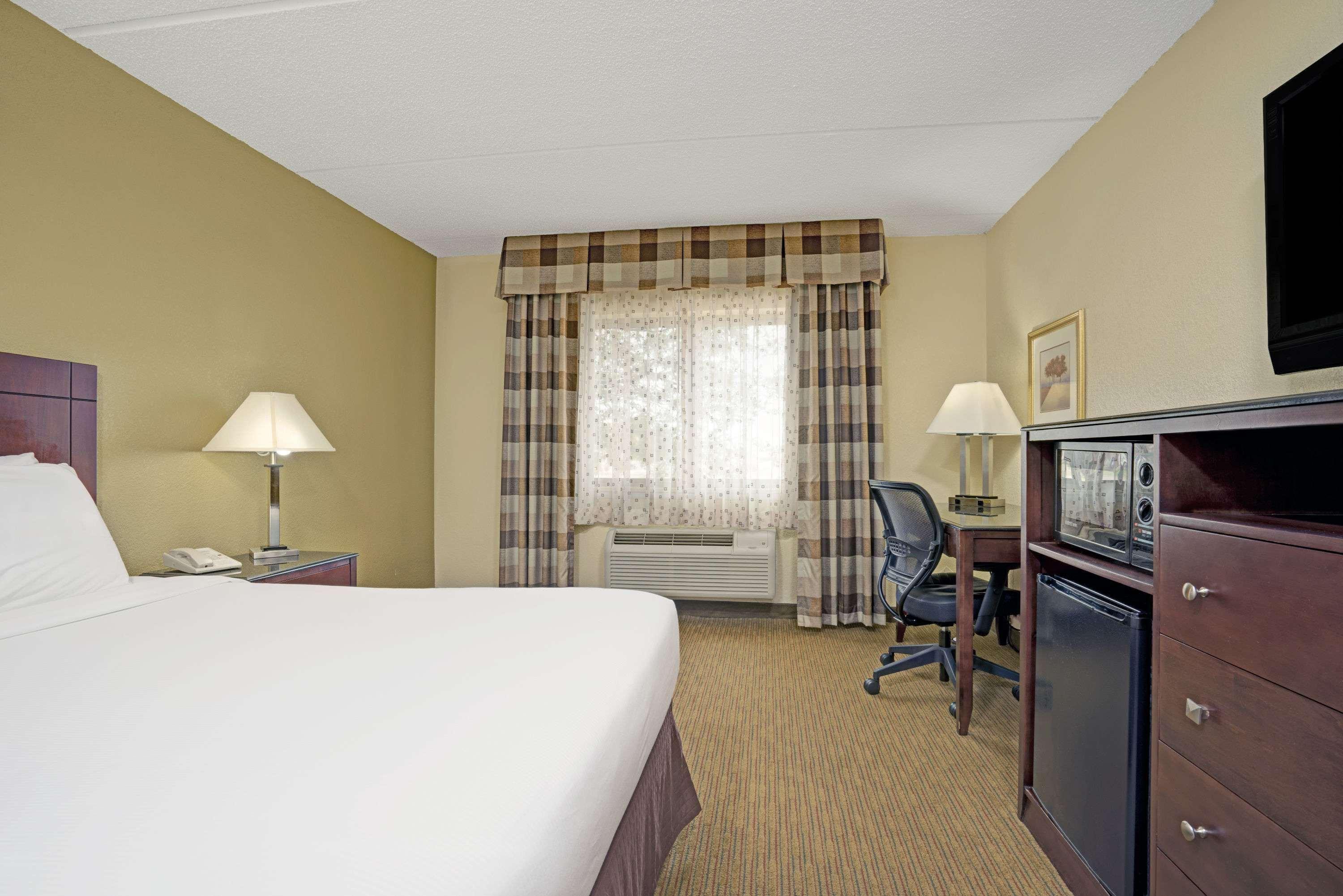 Hotel Super 8 By Wyndham Monticello Esterno foto