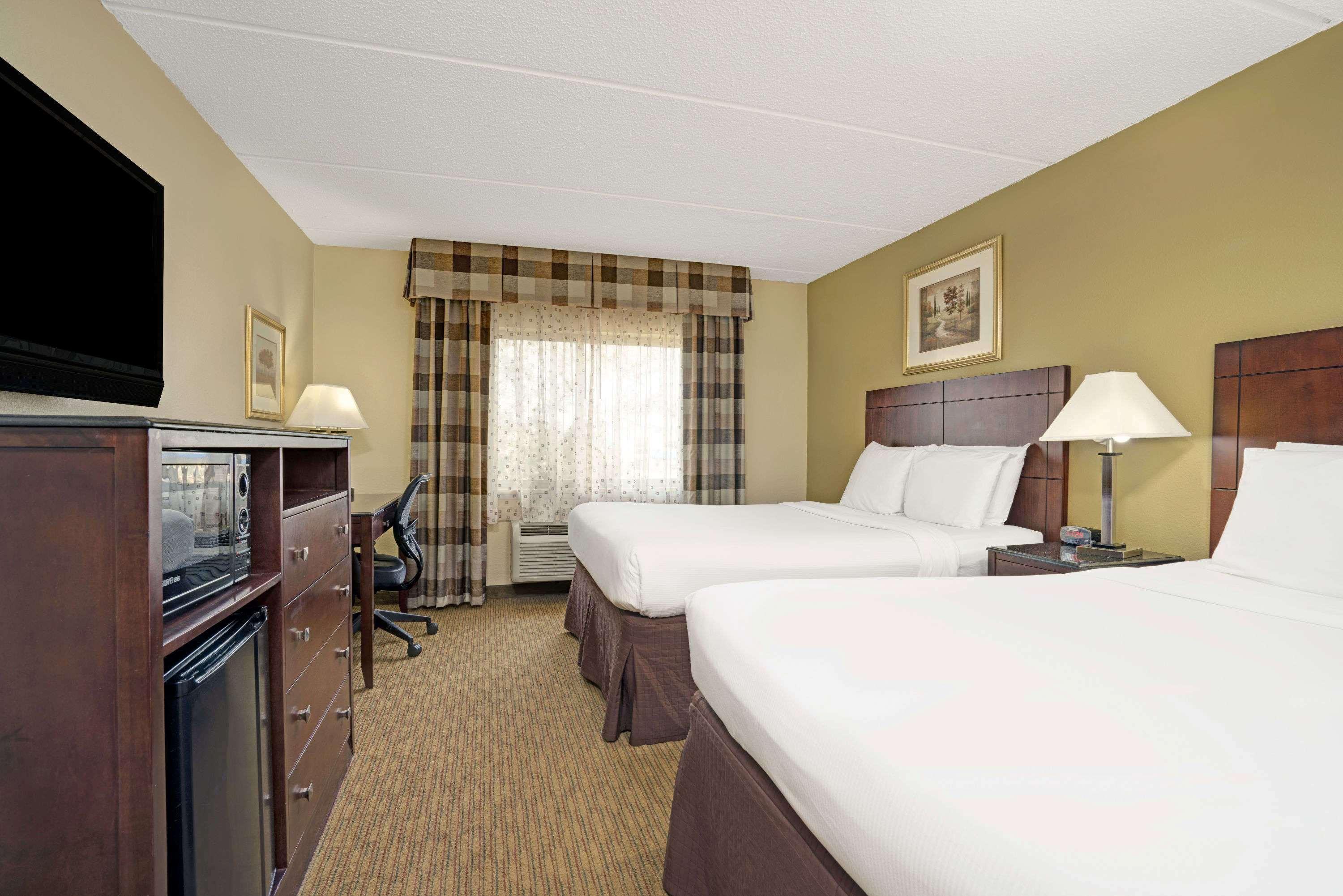 Hotel Super 8 By Wyndham Monticello Esterno foto